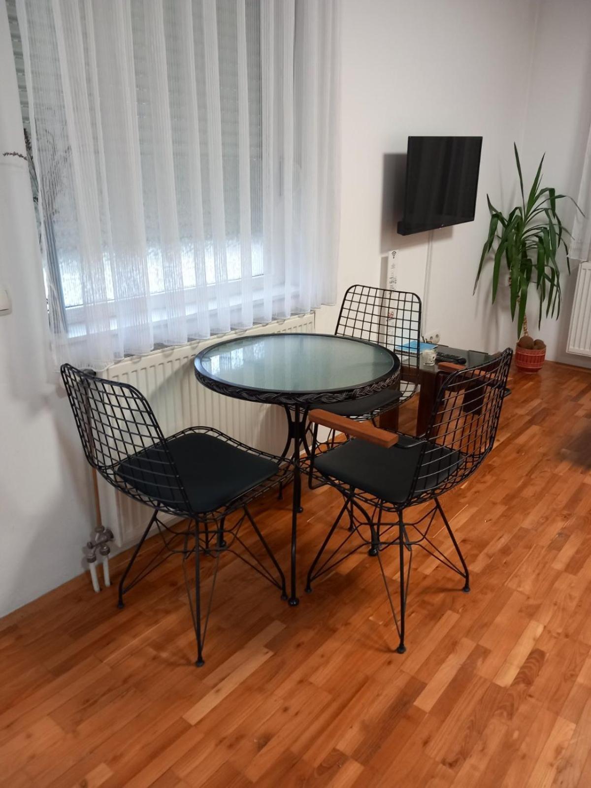 Apartmani Pause Ниш Экстерьер фото